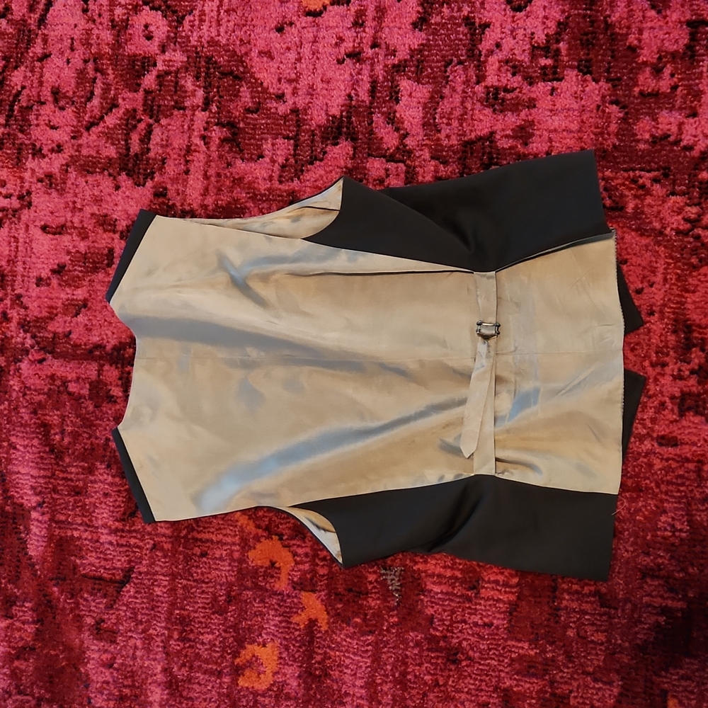 Express Men Vest - Picture 2 of 3